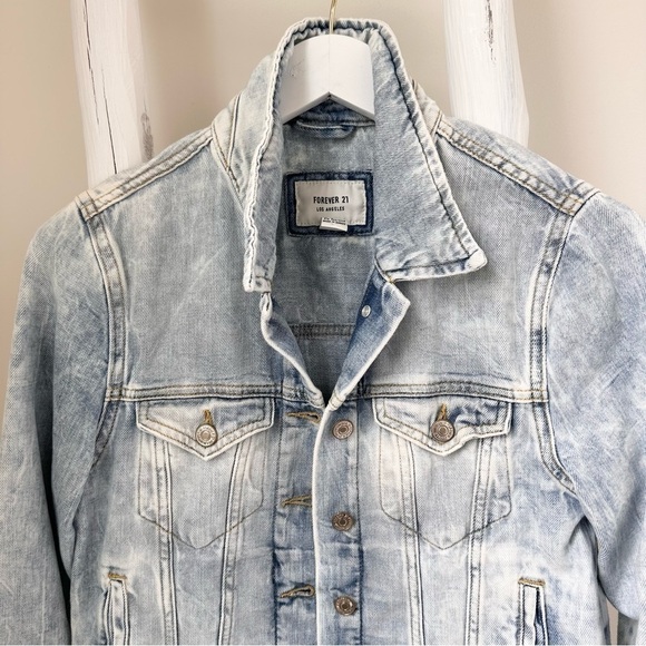Forever 21 Washed Look Lightweight Denim Jean Jacket Sz S - Picture 3 of 13